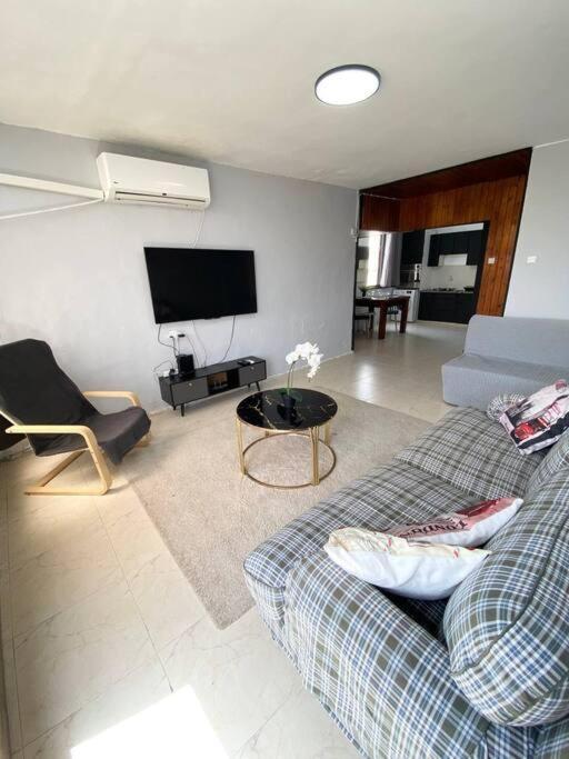 Apartment On The Mermaid Beach Kirjat Jám Kültér fotó